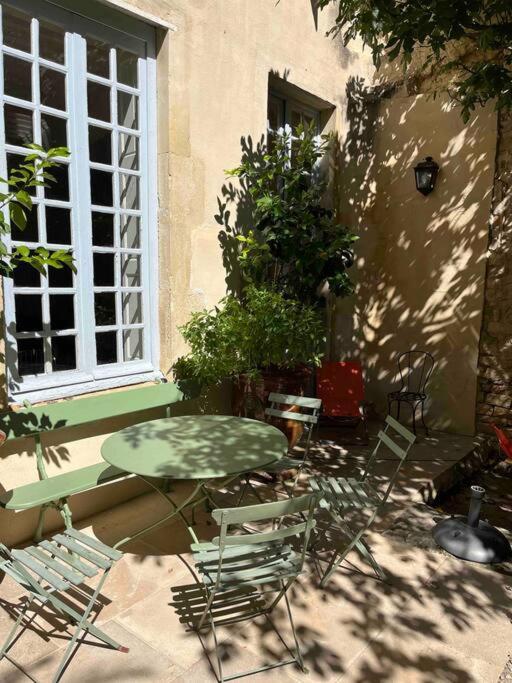 Apartment Le Chapitre Avec Jardin - Centre Historique Nimes